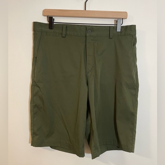 Nike Golf Standard Fit Olive Green Dri-Fit Performance Shorts Size 33 - Picture 1 of 10